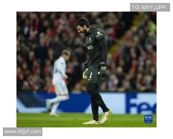 皇马主席佩雷斯确认本泽马将在转会窗口关闭前离队,多支英超球队有意 皇马主席佩雷斯确认本泽马将在转会窗口关闭前离队,多支英超球队有意