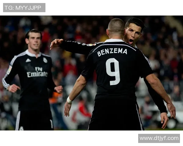 皇马主场大胜赫塔菲，C罗梅开二度展现进球技术