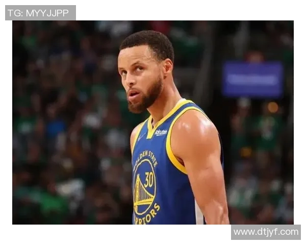 库里成为历史第一人!15投10中创造奇迹! 库里成为历史第一人!15投10中创造奇迹!