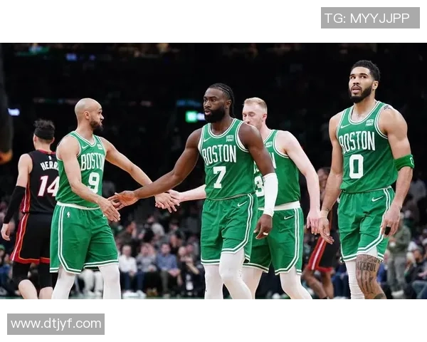 骑士全队出战，轻取篮网，展现强大实力