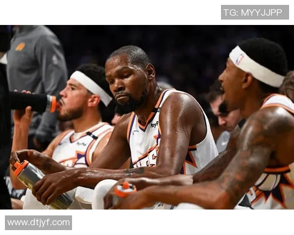 鹈鹕球员沙克尔福德荣膺全明星赛最有价值球员，创造辉煌时刻