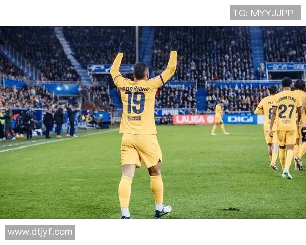 巴萨宣布与主力前锋达成续约协议：这次续约对俱乐部和球迷意味着什么？